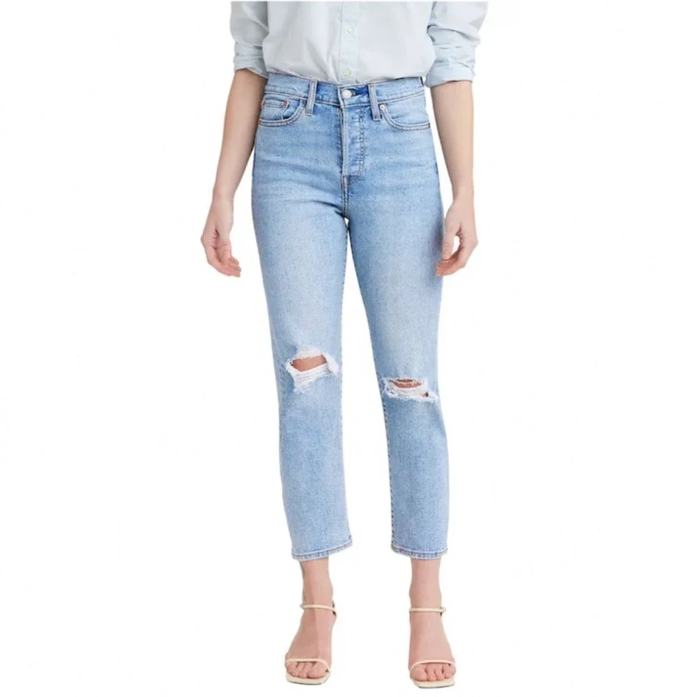 Levi's Women's Wedgie‎ Straight Ankle High Rise Distressed Light Wash Jeans 26